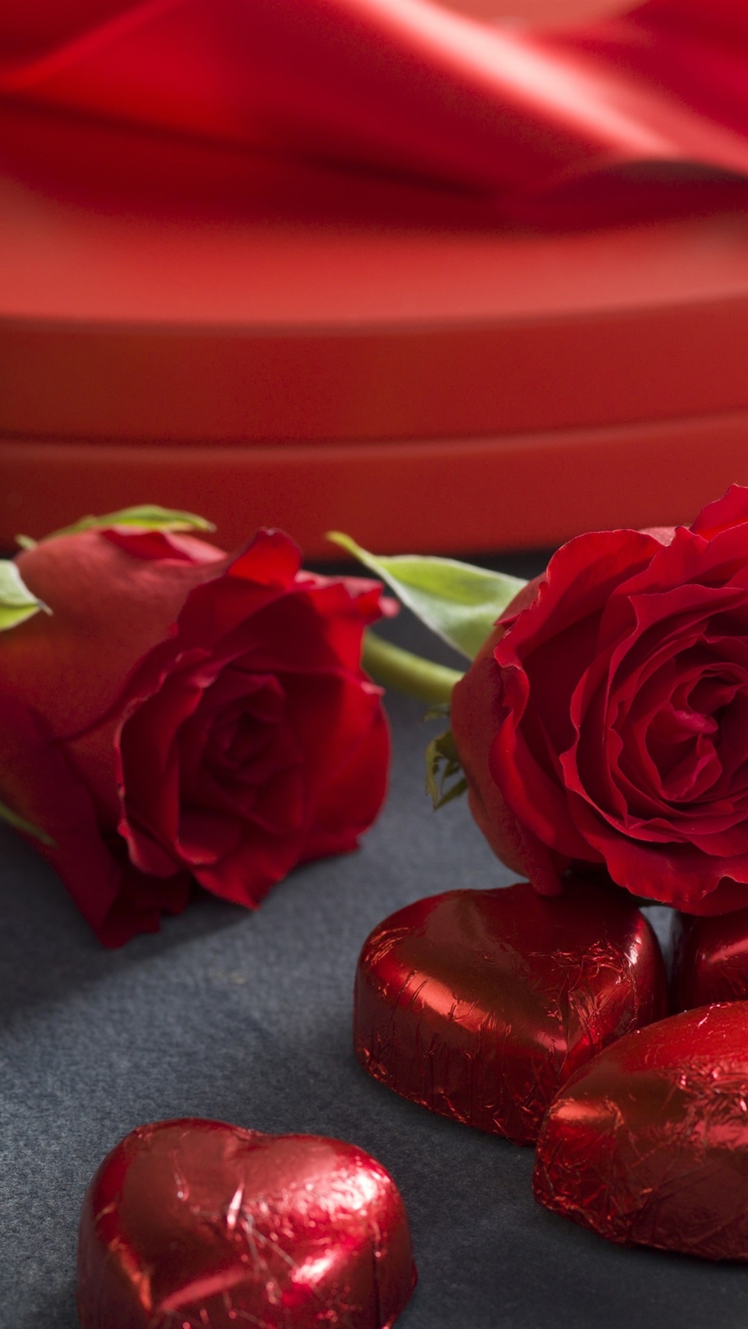 红玫瑰,爱心糖果,巧克力,浪漫iphone壁纸