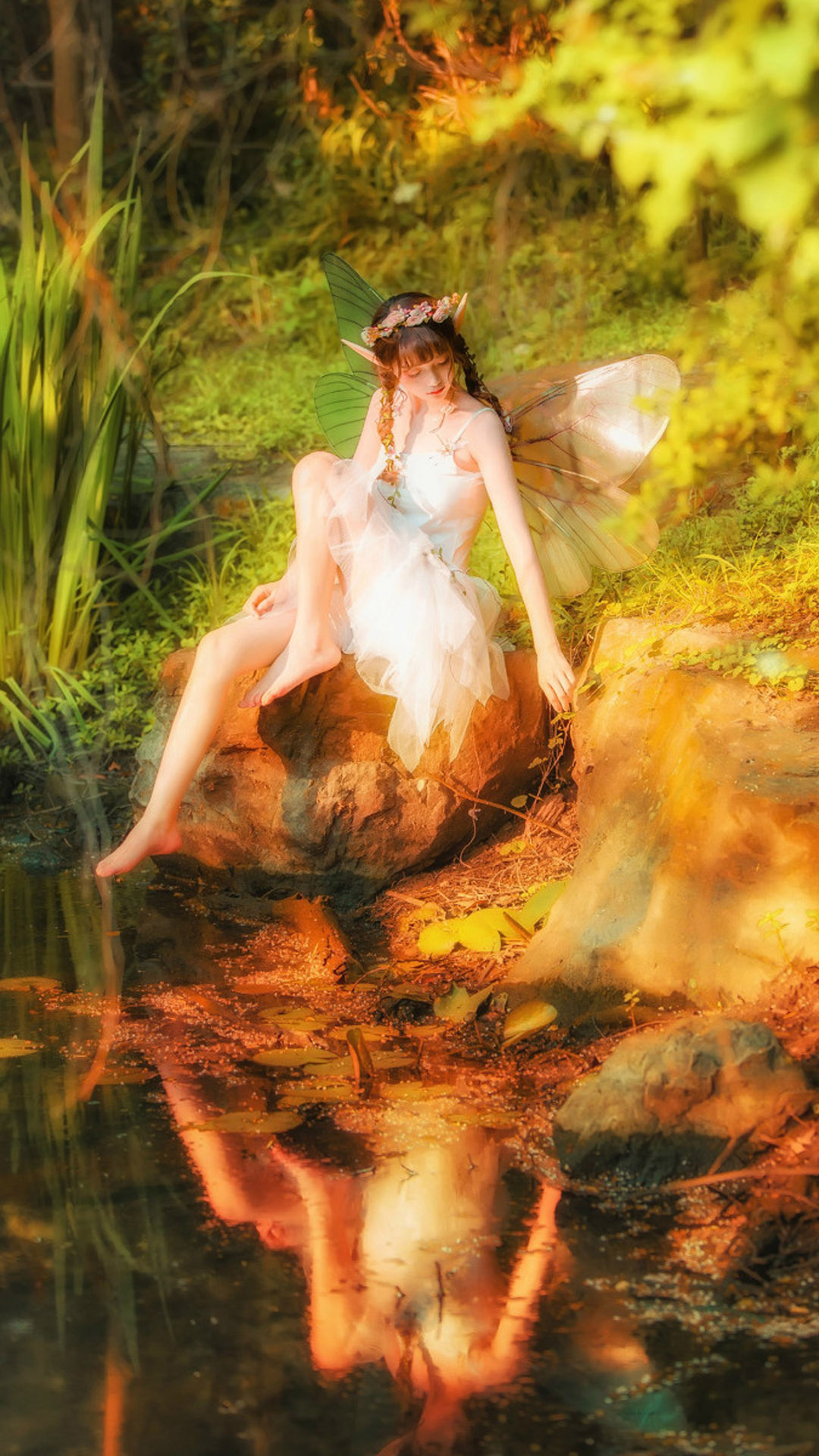 森林中精灵仙女唯美梦幻写真手机壁纸